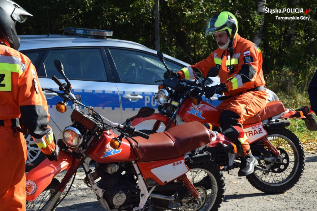 Straż, psy, policja, dron, quady, GOPR. Co działo się w lesie?