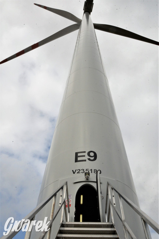 Tarnowskie Góry i wiatraki na horyzoncie