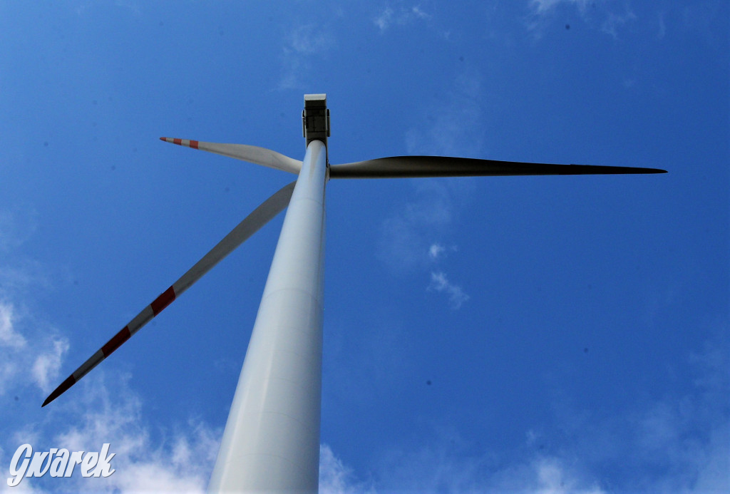 Tarnowskie Góry i wiatraki na horyzoncie