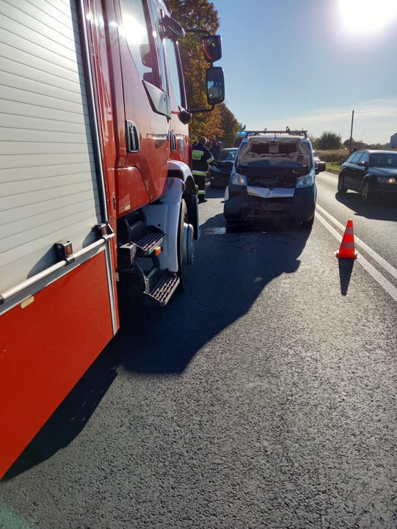 Wypadek na Tarnogórskiej. Dwie panie trafiły do szpitala
