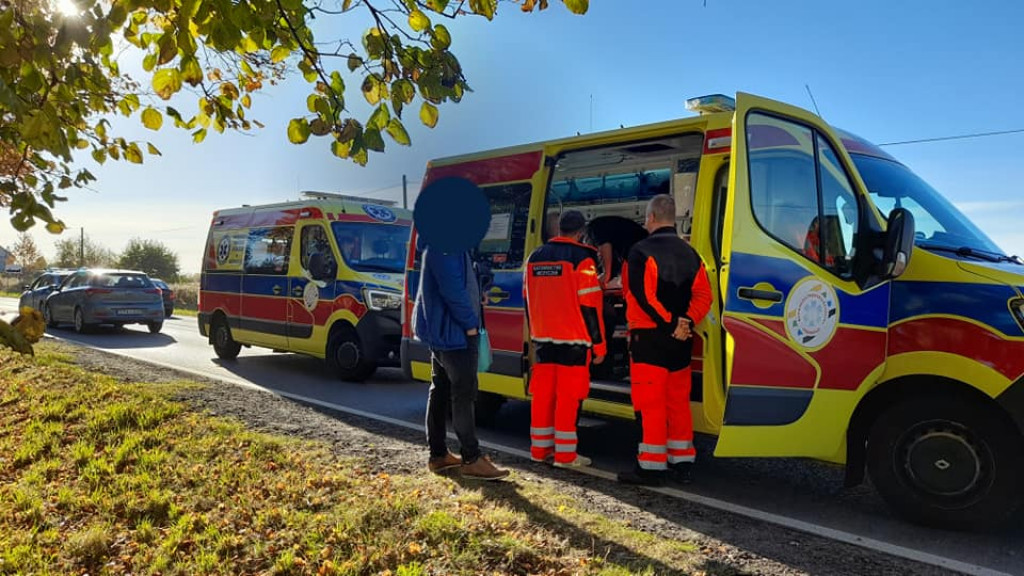 Wypadek na Tarnogórskiej. Dwie panie trafiły do szpitala