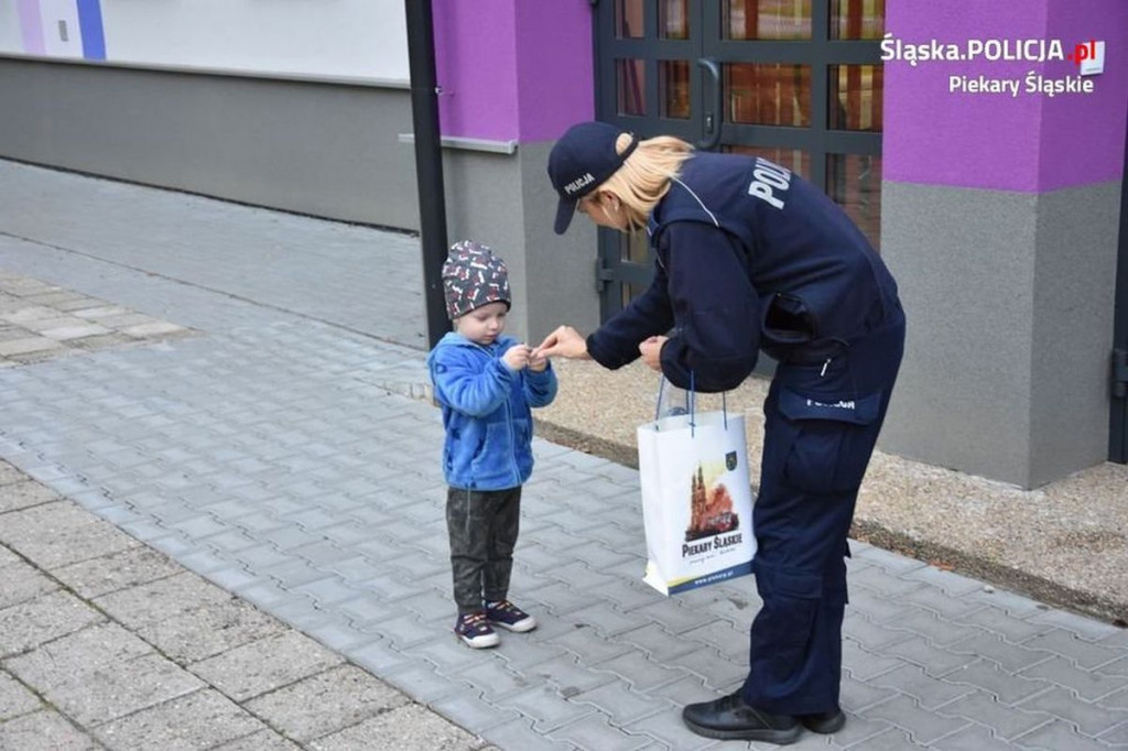Zaginęło dziecko! Kampania piekarskich policjantów