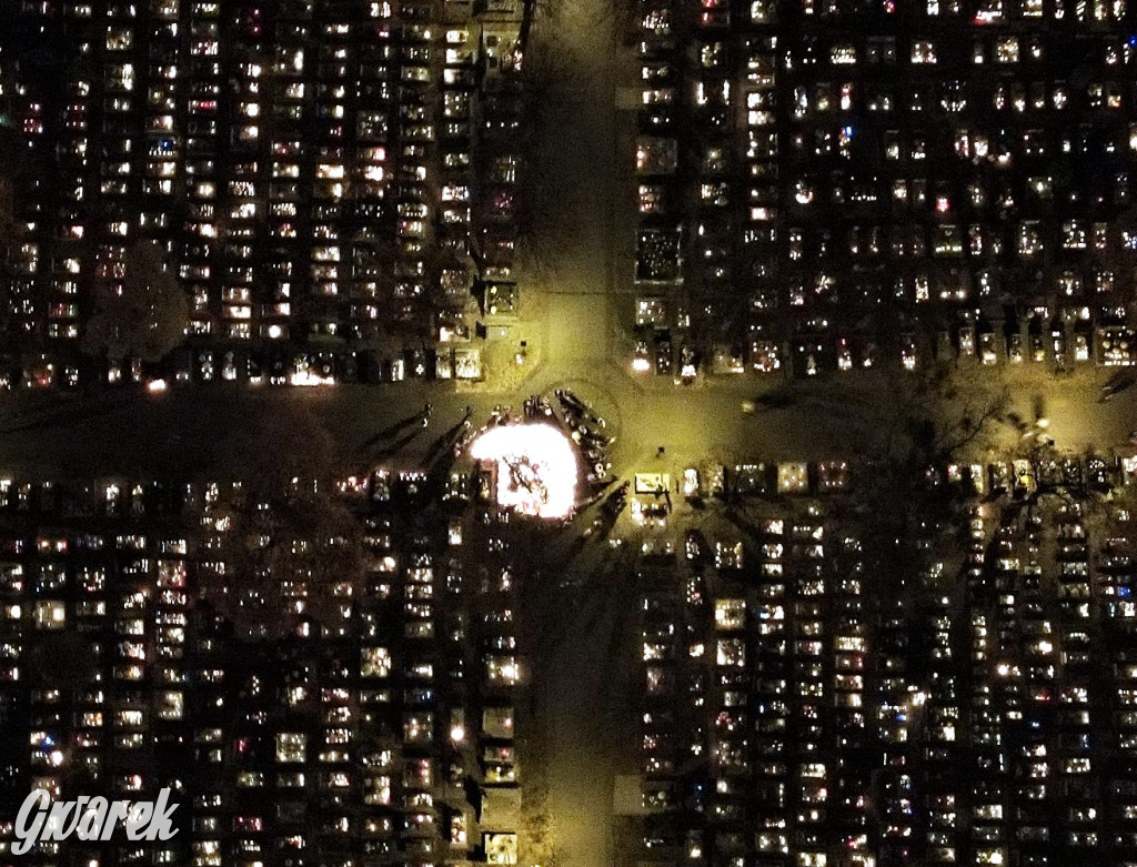 Tarnowskie Góry. Cmentarze w świątecznej poświacie