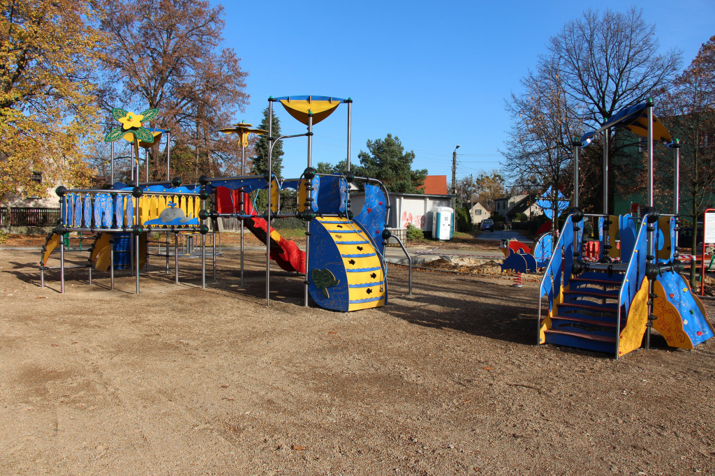 Tarnowskie Góry. Jeden plac zabaw prawie gotowy