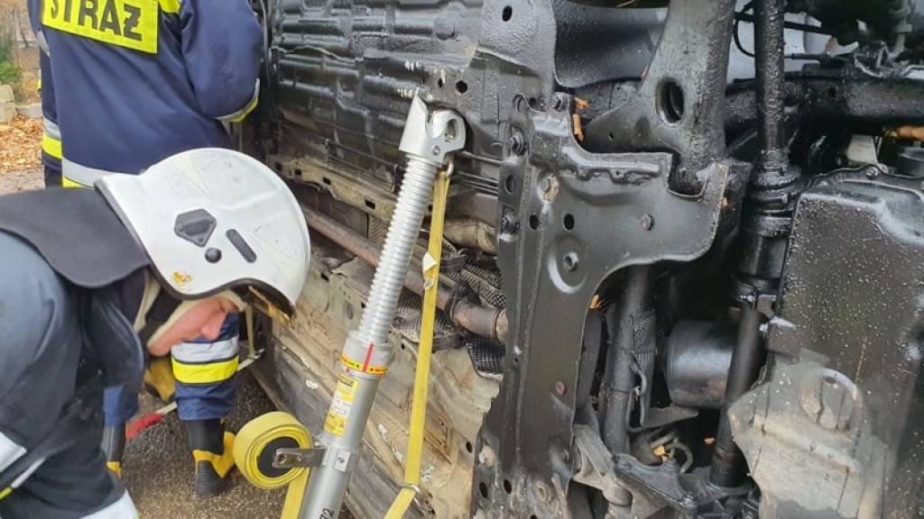 40 ochotników w komorze dymowej