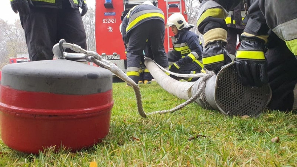 40 ochotników w komorze dymowej