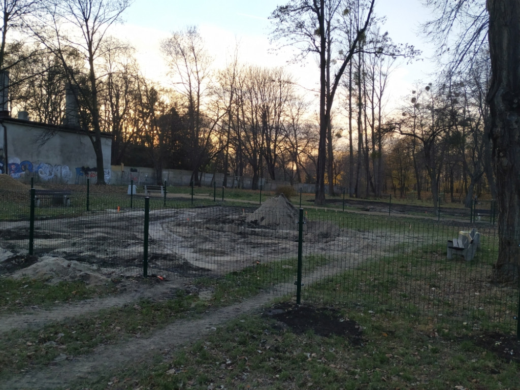 Powstanie park kieszonkowy i wybieg dla psów