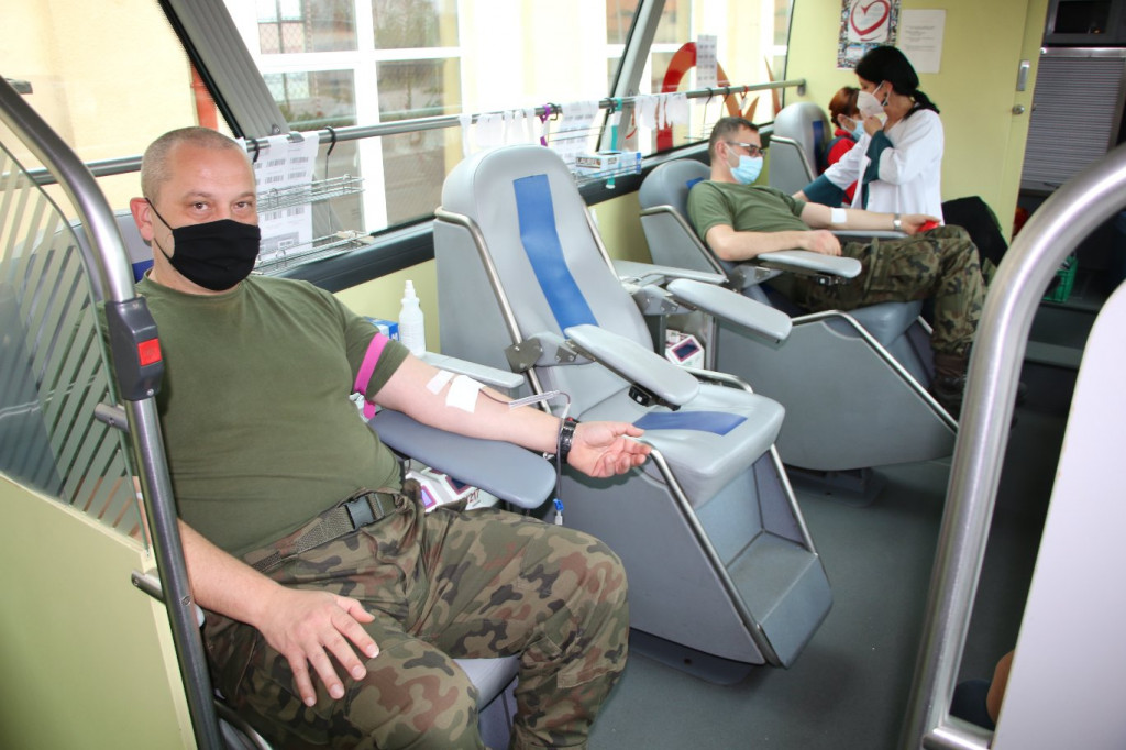 Akcja w koszarach. Oddali krew