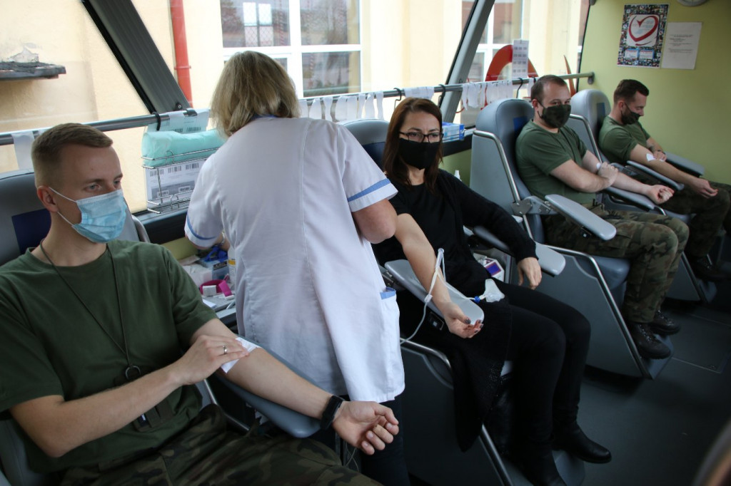 Akcja w koszarach. Oddali krew