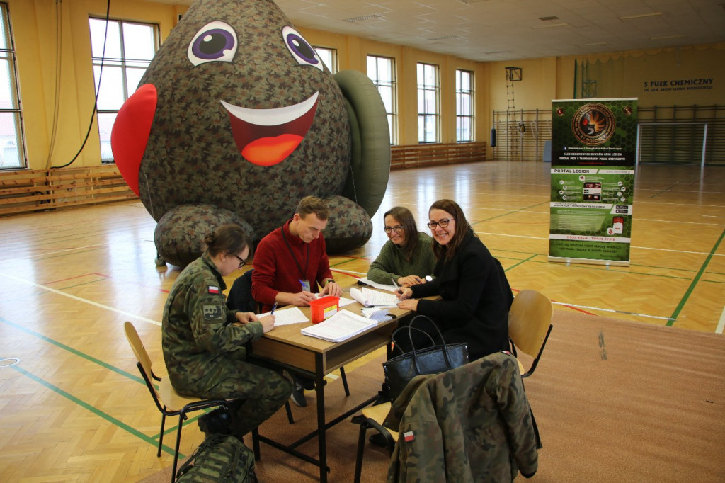 Akcja w koszarach. Oddali krew