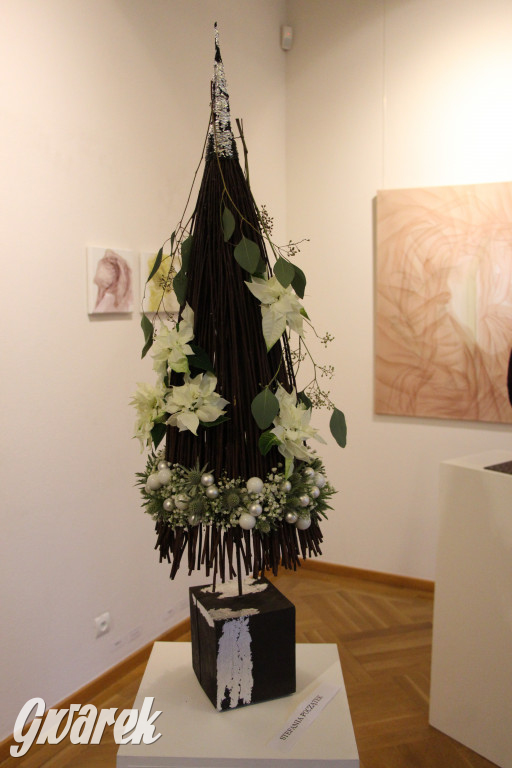 Wieńce adwentowe i nie tylko. Florystyczne cuda w CEKUŚ