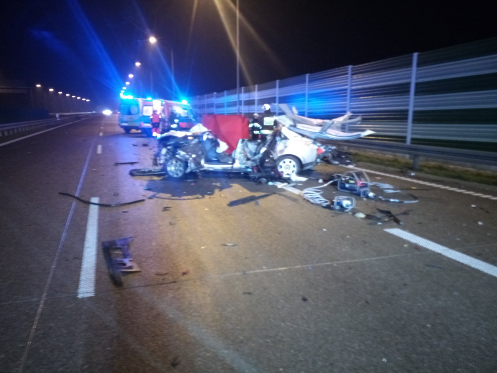 Tragiczny wypadek na autostradzie A1, nie żyją 2 osoby