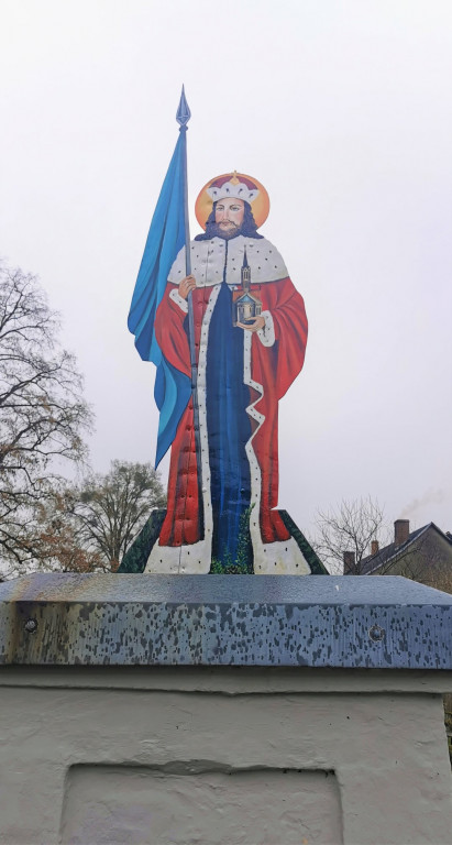 Figury przy kościele odzyskały dawny blask