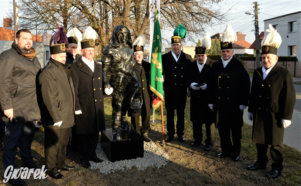 Tarnowskie Góry. Figura gwarka oficjalnie odsłonięta