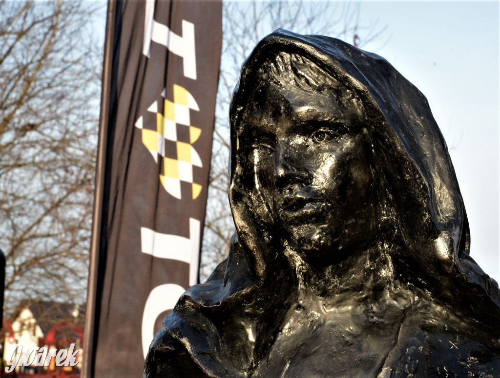 Tarnowskie Góry. Figura gwarka oficjalnie odsłonięta