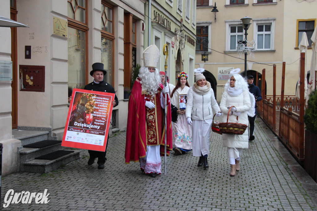 2 tysiące upominków. Dzieło Świętego Mikołaja w akcji