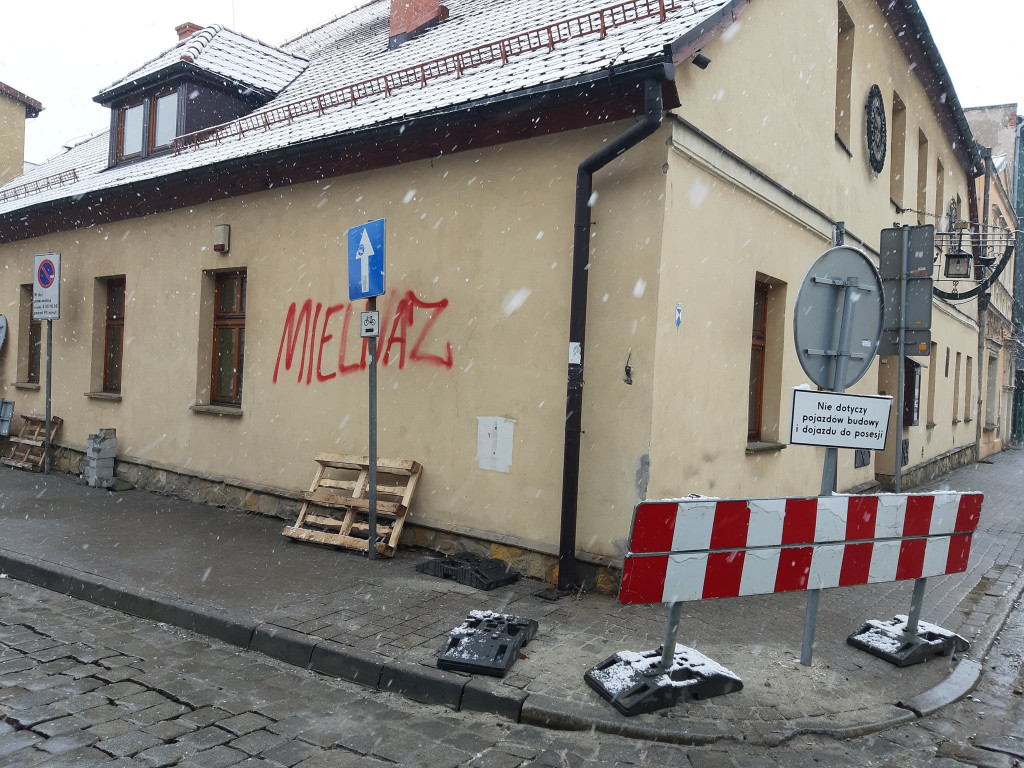 Wandal w centrum Tarnowskich Gór