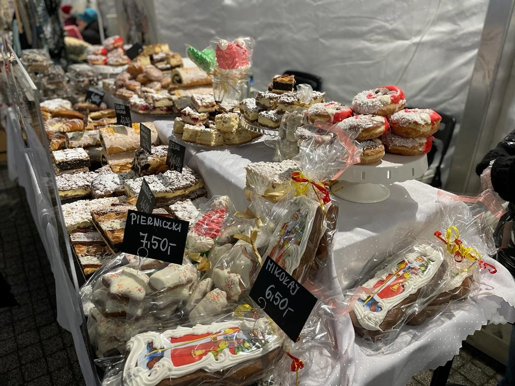 Karuzela, rękodzieło, przysmaki. Jarmark w Piekarach Śląskich