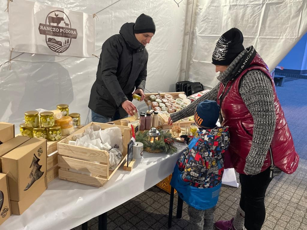 Karuzela, rękodzieło, przysmaki. Jarmark w Piekarach Śląskich