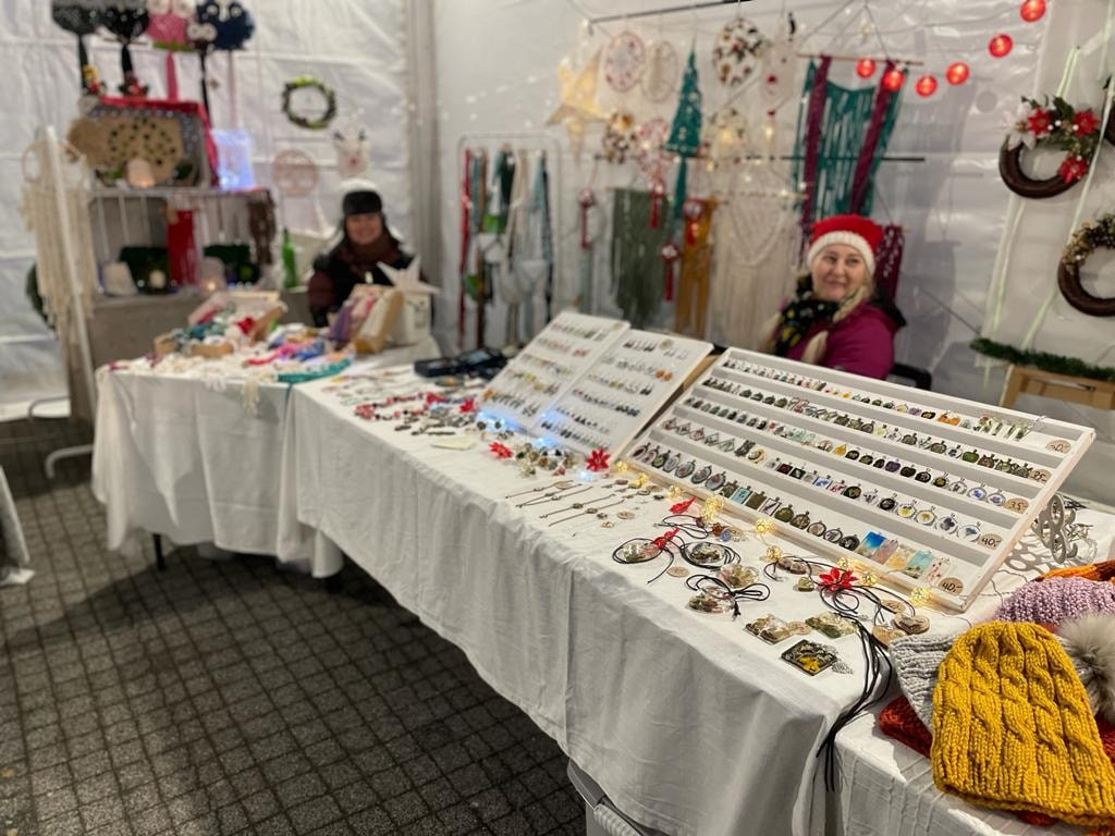 Karuzela, rękodzieło, przysmaki. Jarmark w Piekarach Śląskich