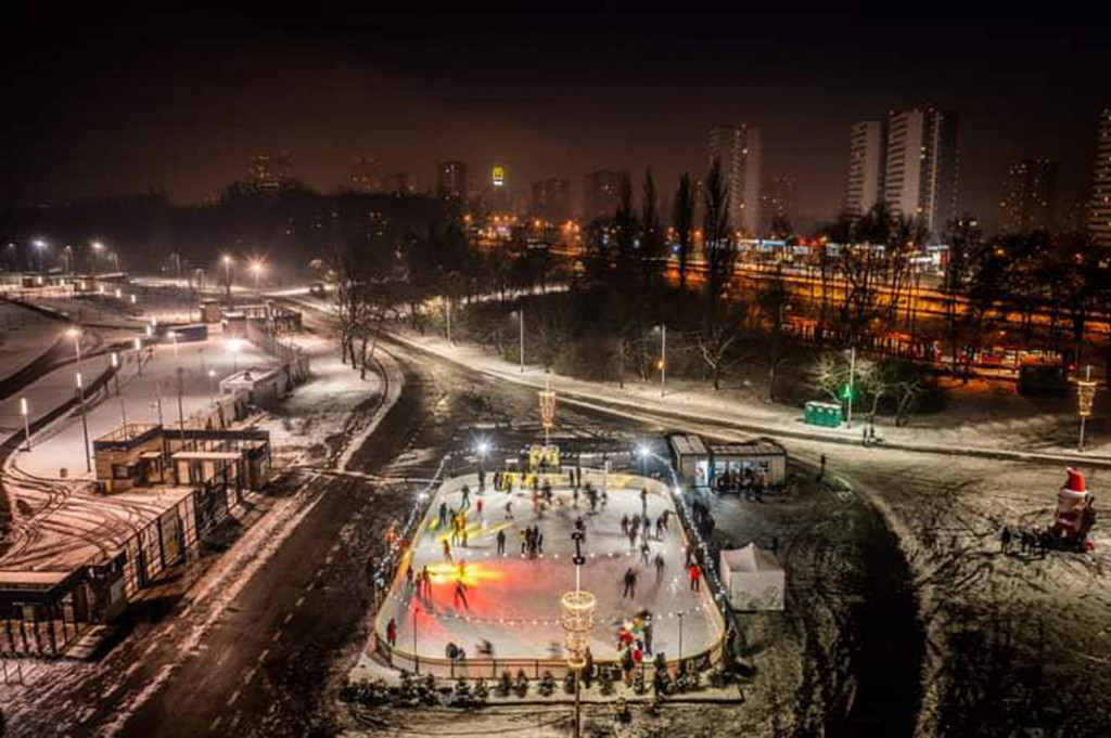 Lodowisko przy Stadionie Śląskim. Wstęp za 1 zł