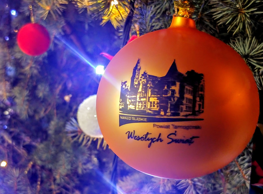 Wspólne strojenie choinki w Orzechu