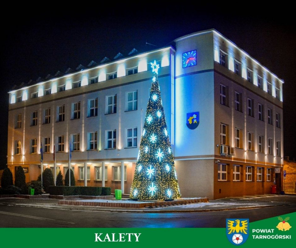 Starostwo prezentuje świąteczne obrazki z gmin