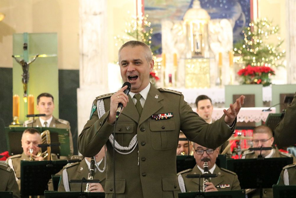 Straż graniczna grała w kościele kolędy