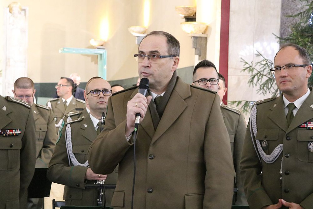 Straż graniczna grała w kościele kolędy