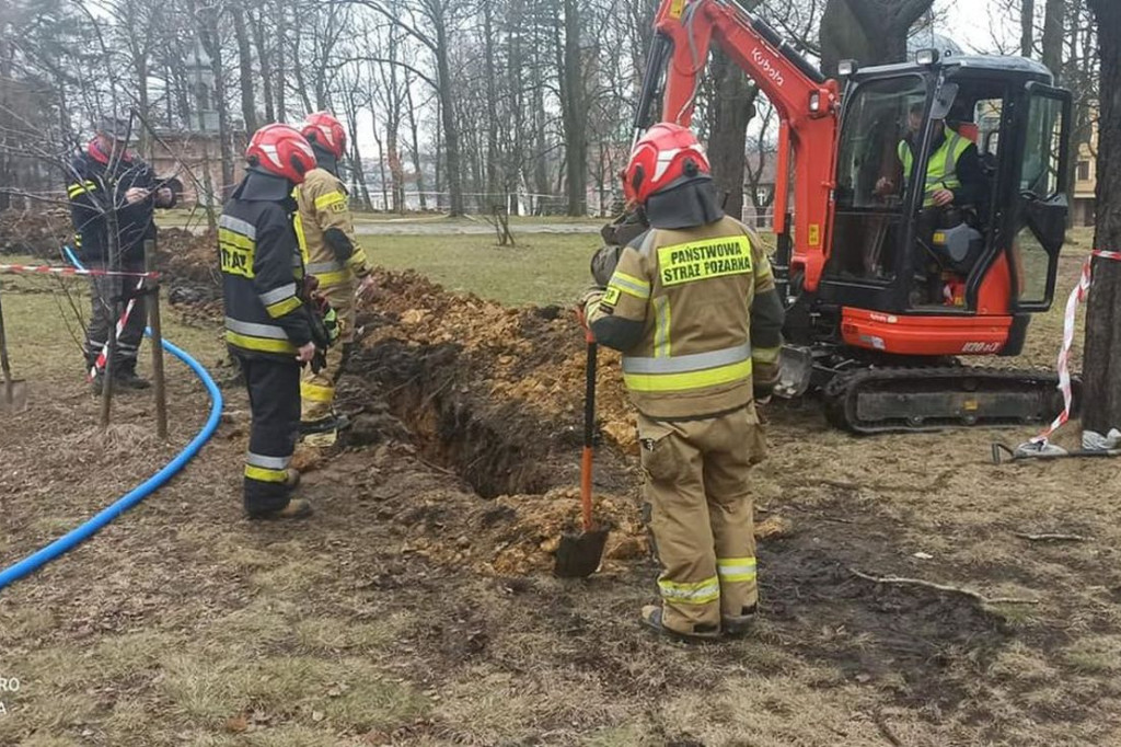 Gaz i akcja strażaków na kalwarii