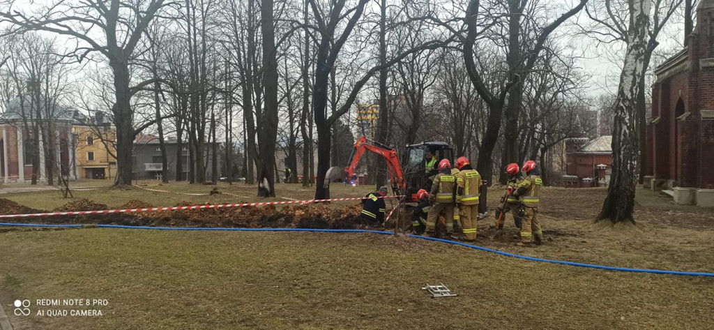 Gaz i akcja strażaków na kalwarii