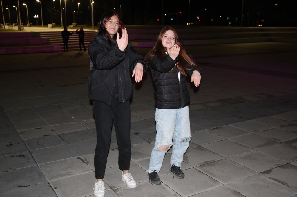 Radzionków. Walentynkowe tańce na rynku