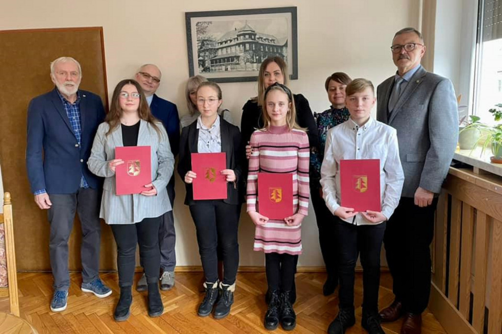 Stypendia dla utalentowanych uczniów