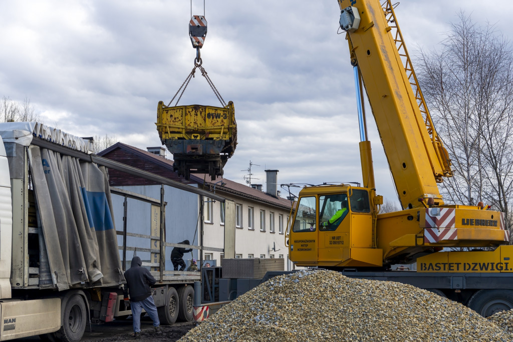 Wagony ze śląskich kopalni na wąskich torach