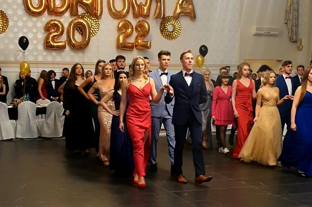 Za sto dni matura. Studniówka zespołu szkół