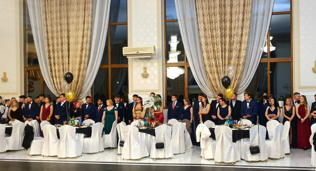 Za sto dni matura. Studniówka zespołu szkół