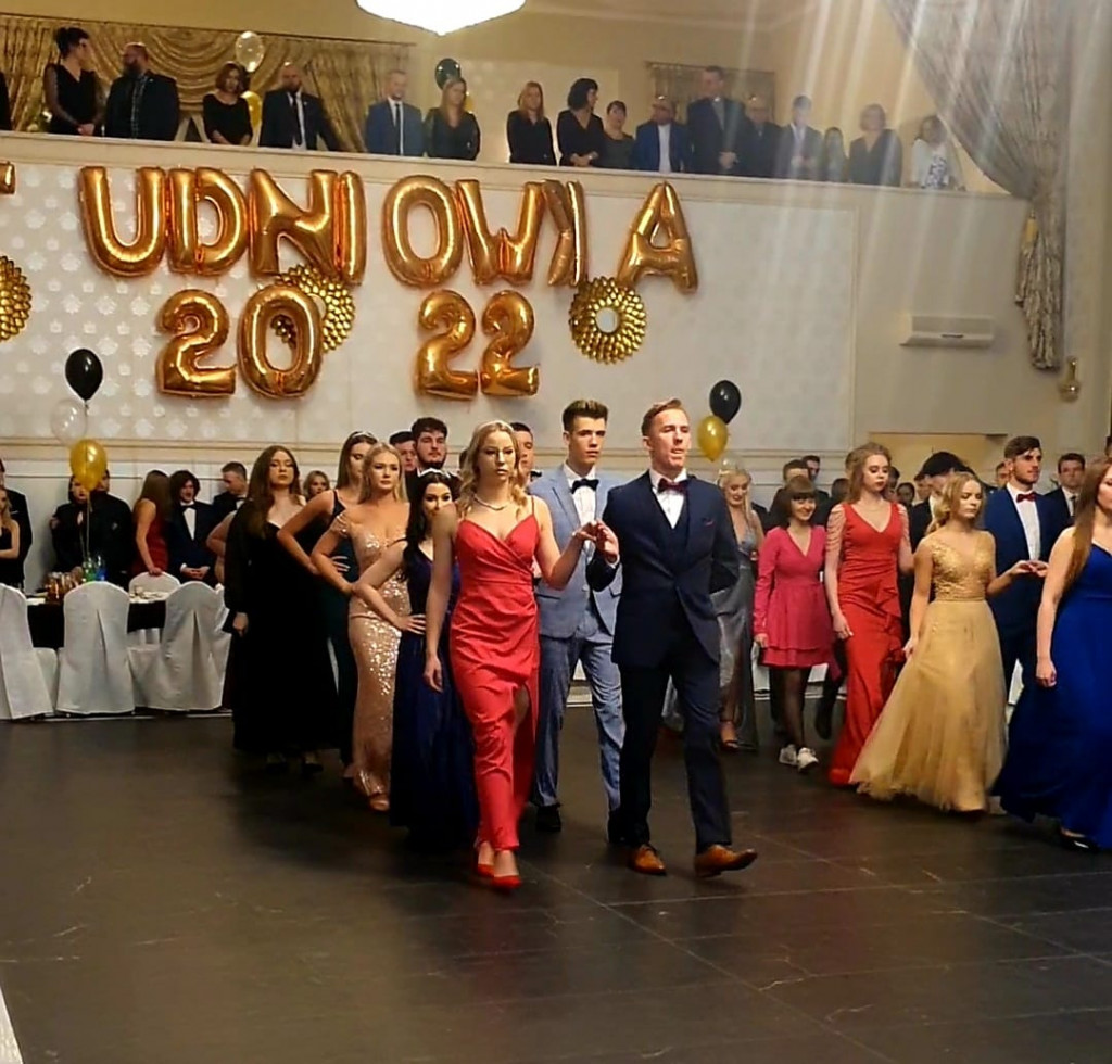 Za sto dni matura. Studniówka zespołu szkół