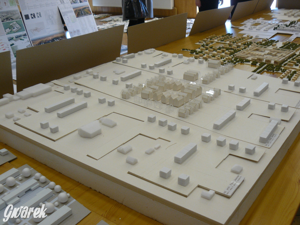 Koncepcje rynku i deptaka w Ożarowicach