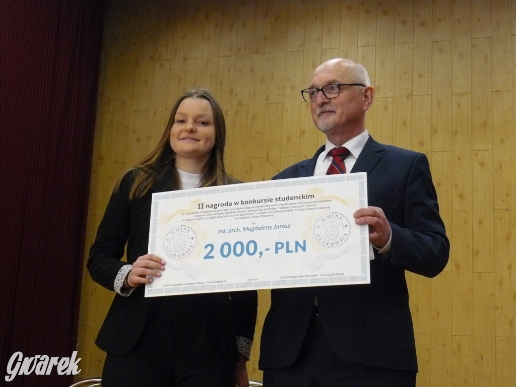 Koncepcje rynku i deptaka w Ożarowicach