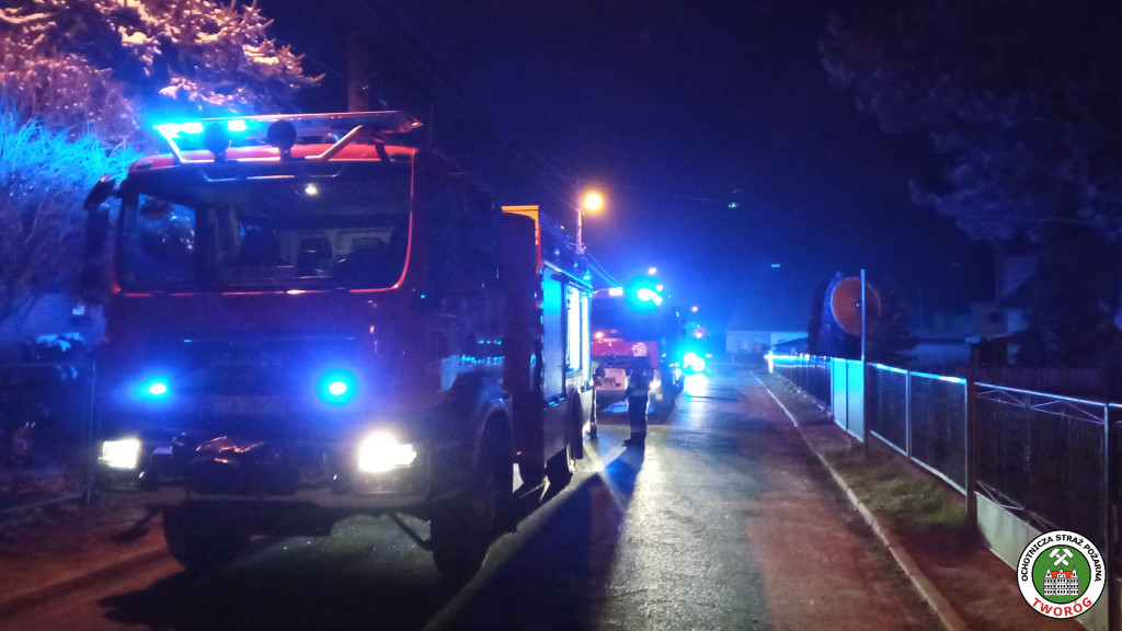 Pożar w Tworogu. Ewakuacja 9 osób