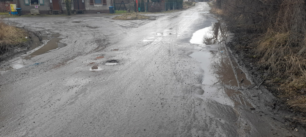 Dziurawa Dworcowa. 200 podpisów