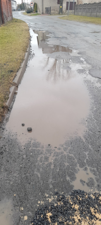 Dziurawa Dworcowa. 200 podpisów