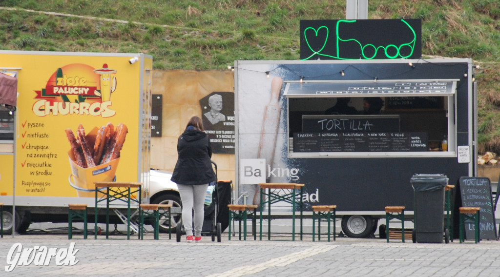 Food trucki pod kopcem