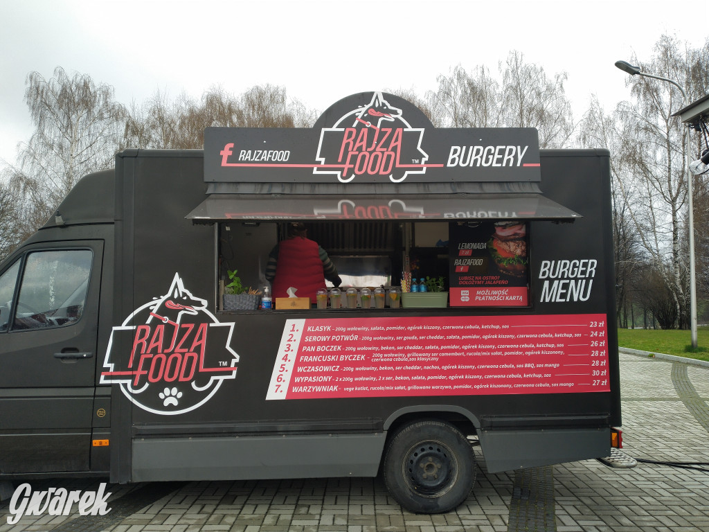 Food trucki pod kopcem