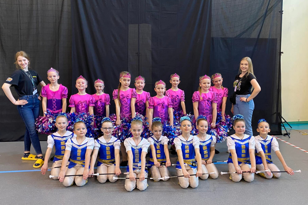 Sukces piekarskiego klubu mażoretek Azaria