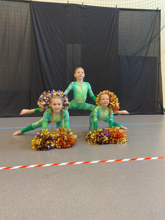 Sukces piekarskiego klubu mażoretek Azaria