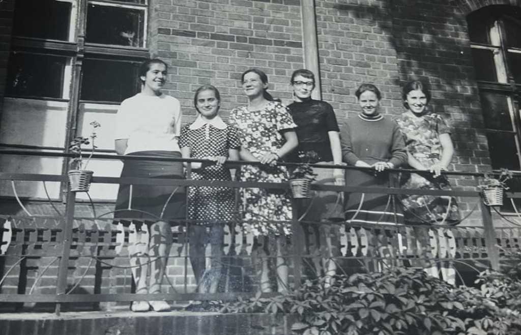 Zdjęcia z przedszkola w klasztorze sprzed lat