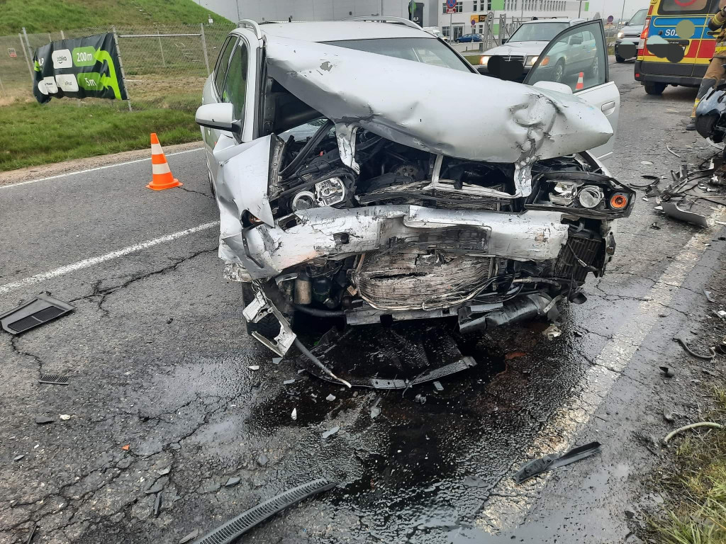Szałsza. BMW uderzyło w audi