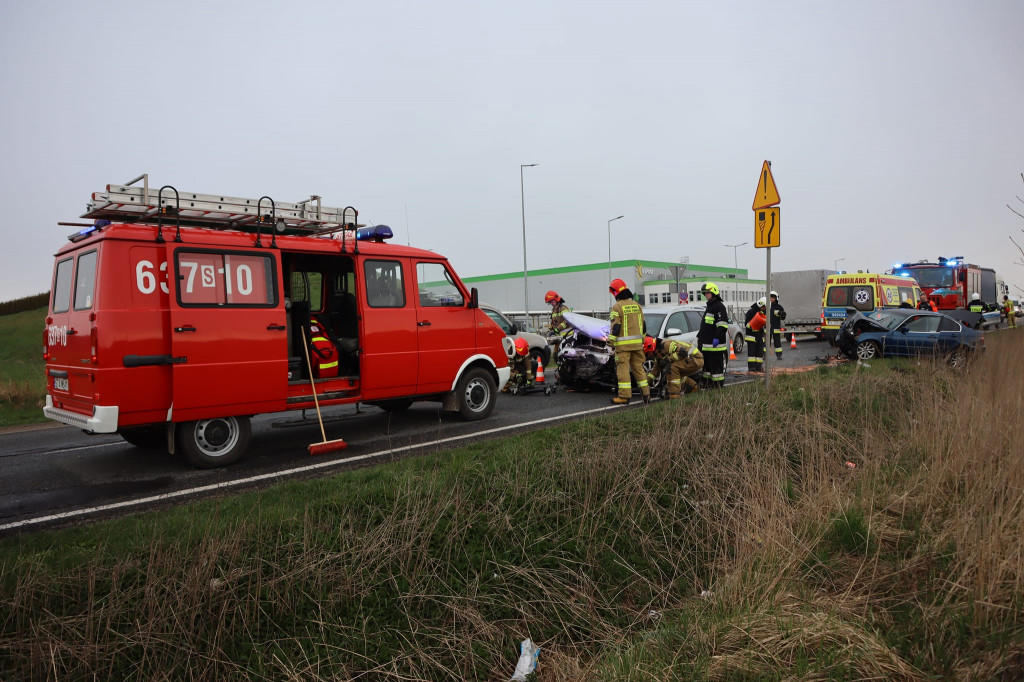 Szałsza. BMW uderzyło w audi