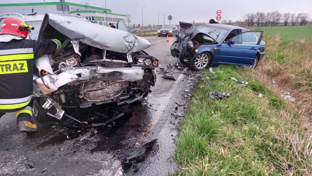 Szałsza. BMW uderzyło w audi